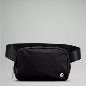 Lululemon Everywhere Belt Bag- Black w/ monochrome black logo